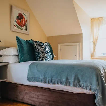 Moineir House Guest house *