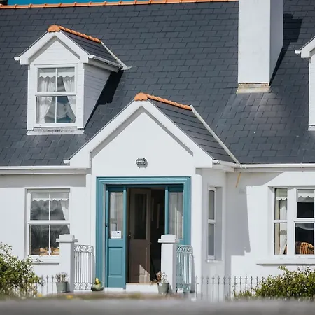 Moineir House