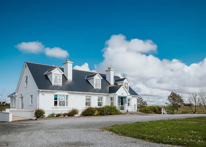 Moineir House